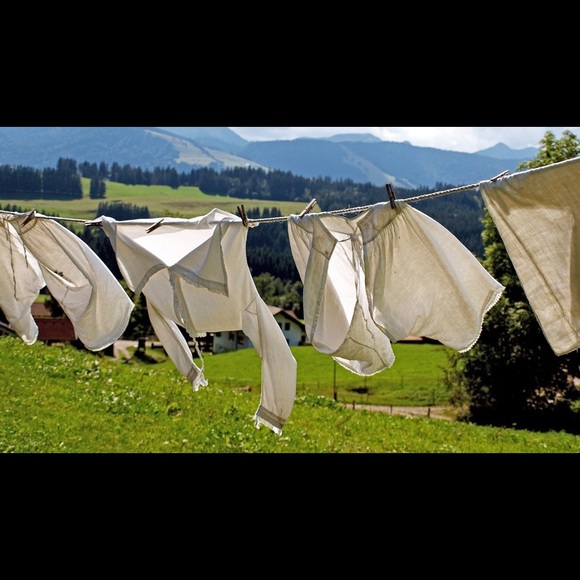 Meet your Posher, Aurora Linens - Picture 2 of 2